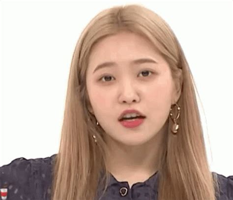 kim yerim all right|Yeri (예리) .